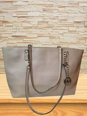 Michael Kors Large Saffiano Leather Beige Taupe Chain Tote Gold Accents